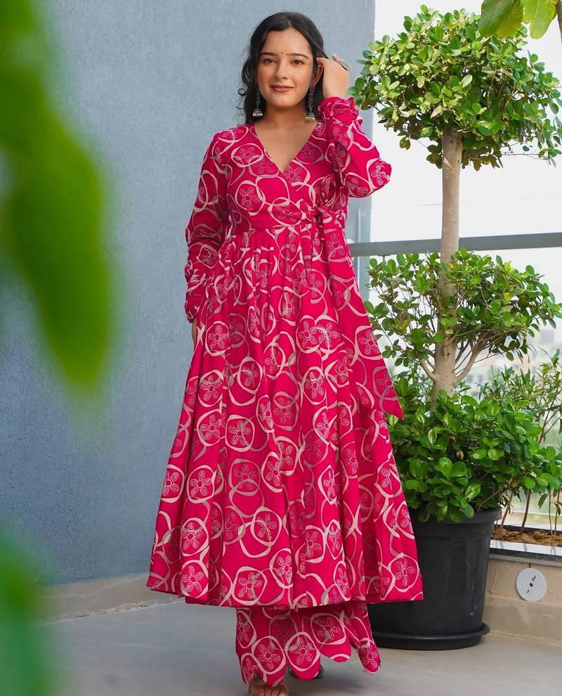 Pink color stylish top with bottom for graceful party looks