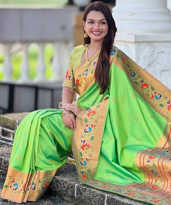 parrot green paithani silk blend woven meenakari jacquard graceful wedding saree 5