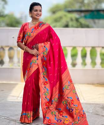 pink woven meenakari jacquard paithani silk blend ethnic saree 4