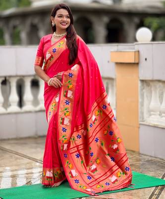 gajri paithani silk blend woven meenakari jacquard heavy wedding special saree 4