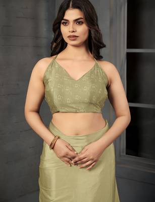 Pista malai crepe silk blend digital printed fancy partywear saree 4
