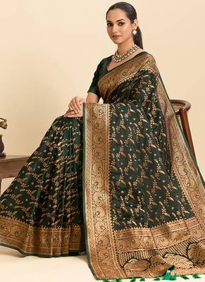 green wevon zari soft silk blend partywear saree 4