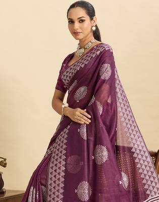 wine ethnic soft art silk blend woven saree 3