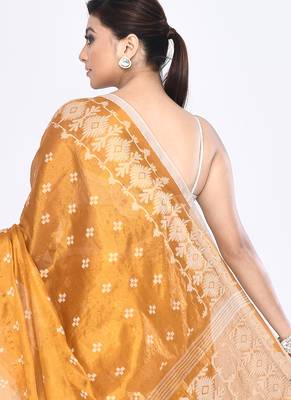 Women`s gold zari cotton tissue jamdani saree 4