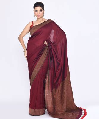 Women's maroon embellished sequinned cotton saree 3