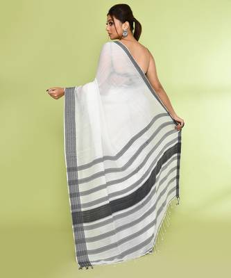 Women's white embellished cotton saree 4