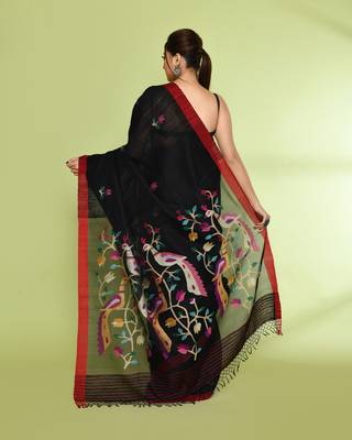 women's black embellished matka silk blend jamdani saree 4