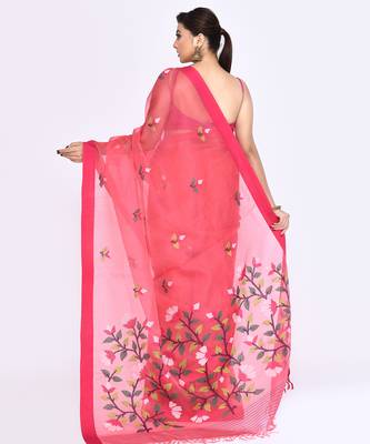 women's pink embellished silk blend jamdani saree 4
