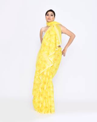 Women's yellow embellished cotton blend jamdani saree 4
