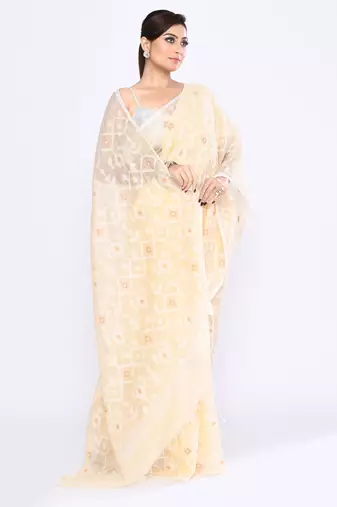 Women's cream embellished cotton blend jamdani saree