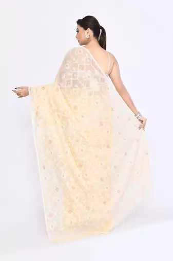 Women's cream embellished cotton blend jamdani saree