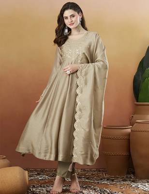 Cream vichitra silk thread embroidered with sequins work kurta pant set 1