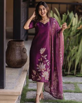 Purple zarna silk printed kurti with dupatta 1