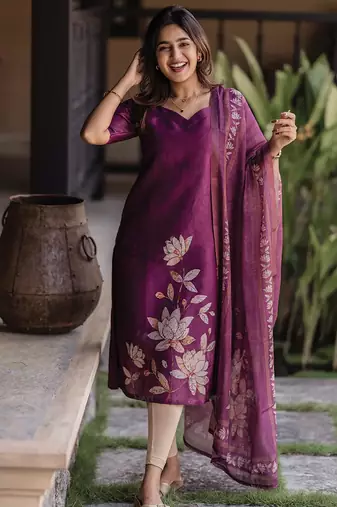 Purple zarna silk printed kurti with dupatta