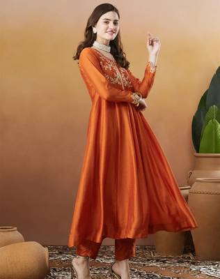 Rust orange vichitra silk thread embroidered with sequins work kurta pant set 3