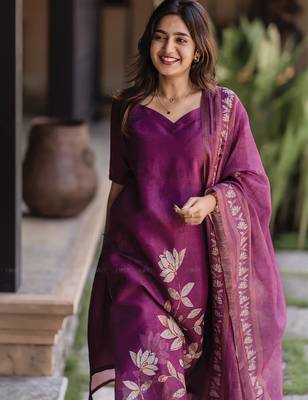 Purple zarna silk printed kurti with dupatta 2