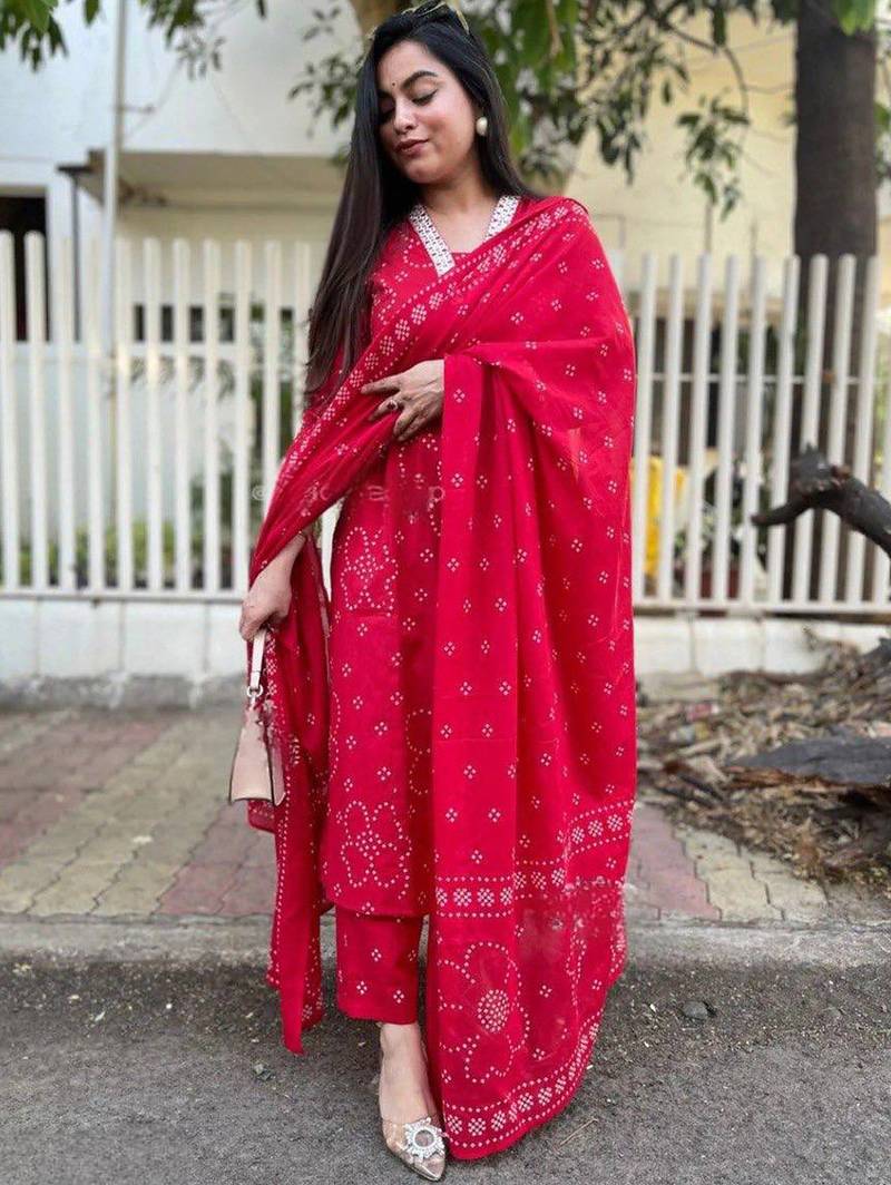 Red rayon printed kurta pant set