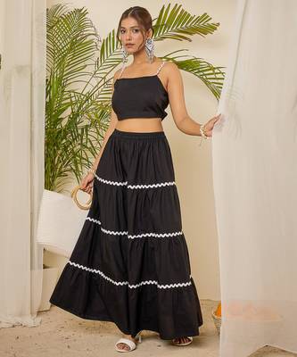 black cotton crop top & tiered skirt co-ord set 2