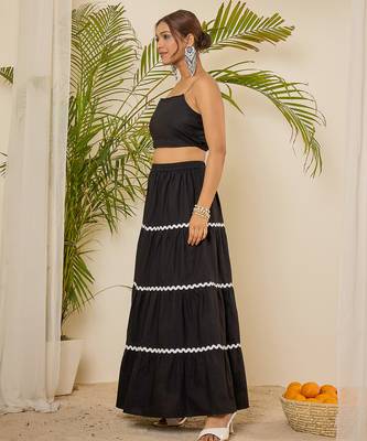 black cotton crop top & tiered skirt co-ord set 3