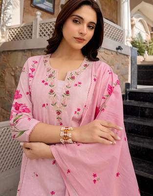 Pink chanderi butti printed kurta pant set 4