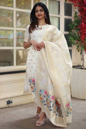 Off white viscose jacquard jacquard woven kurta pant set