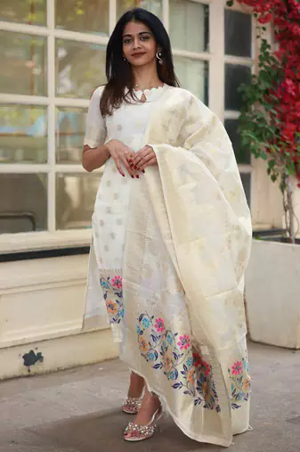 Off white viscose jacquard jacquard woven kurta pant set