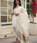 Off white viscose jacquard jacquard woven kurta pant set