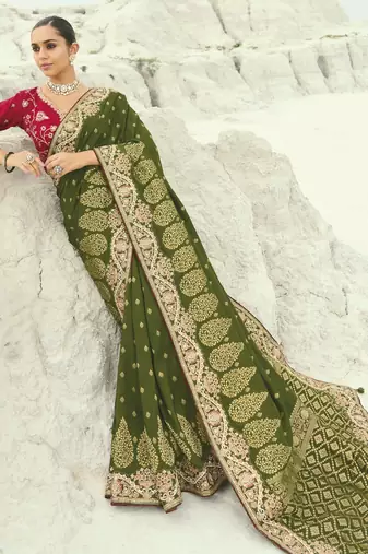 mehandi dola viscose saree with silk blend blouse