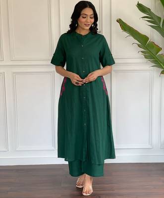 Floral printed green v neck cotton kurta set with trouser 1