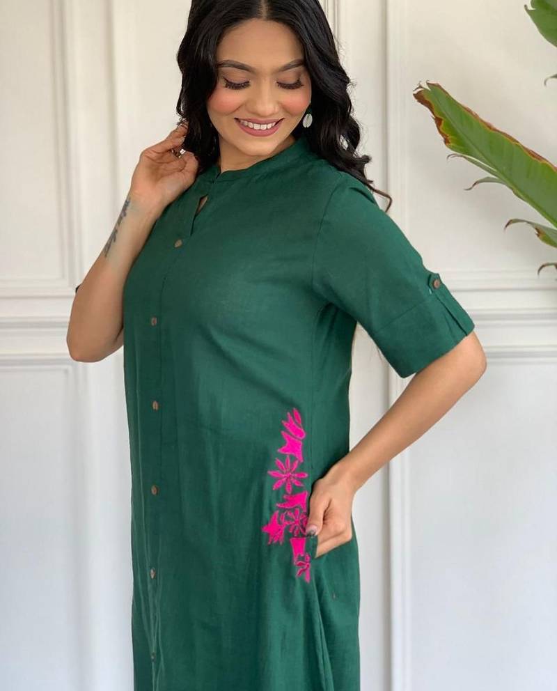 Floral printed green v neck pure cotton kurta set with trouser
