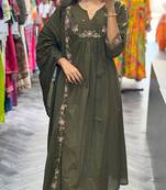 Floral embroidered green v neck pure cotton kurta set with trouser & dupatta