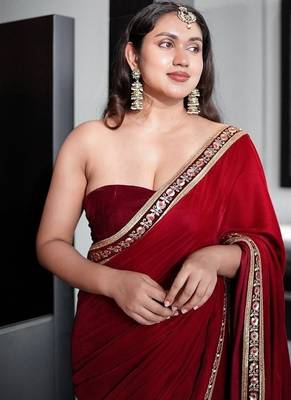 Red 9000 velvet with embroidered work saree with unstitched blouse 2