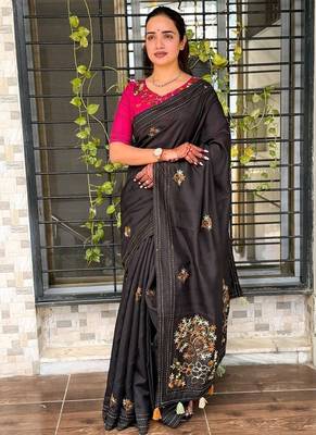 Black kashmiri style thread embroidered work saree with unstitched blouse 1