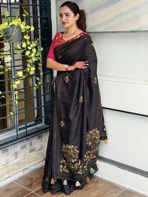 Black kashmiri style thread embroidered work saree with unstitched blouse 3