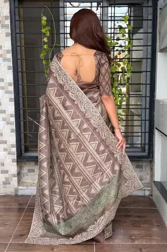 Brown kashmiri style digital printed saree with unstitched blouse