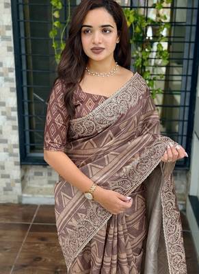 Brown kashmiri style digital printed saree with unstitched blouse 4