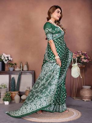 Green Color Zari Weaving Viscose Silk Blend Saree 3