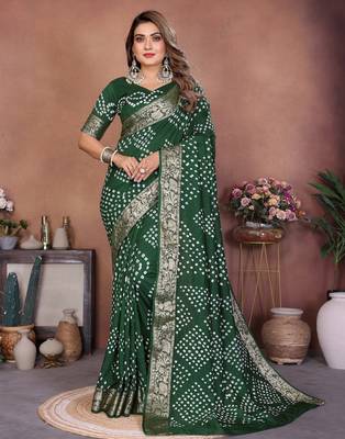 Green Color Saree Zari Weaving Dola Silk Blend Saree 3