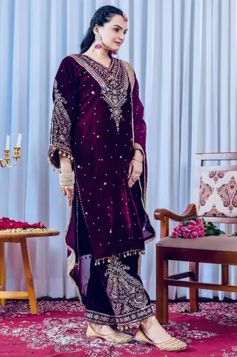 Women straight deep plum velvet embroidery kurta set
