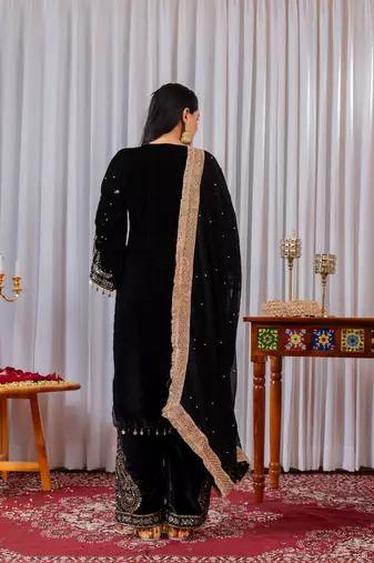 Women straight black velvet embroidery kurta set