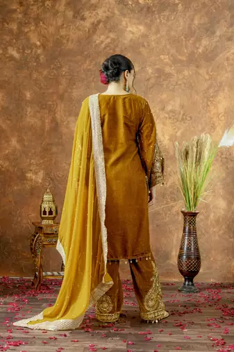 Women straight musturd gold velvet embroidery kurta set