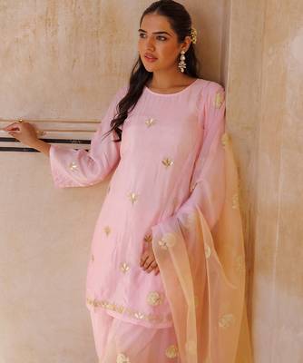 Pink embroidered silk kurta set 3