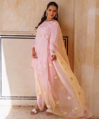 Pink embroidered silk kurta set 5