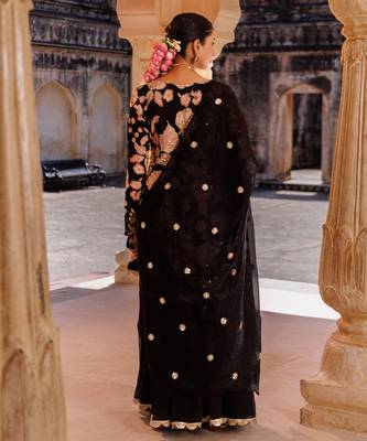 Black embroidered crepe sharara set 4