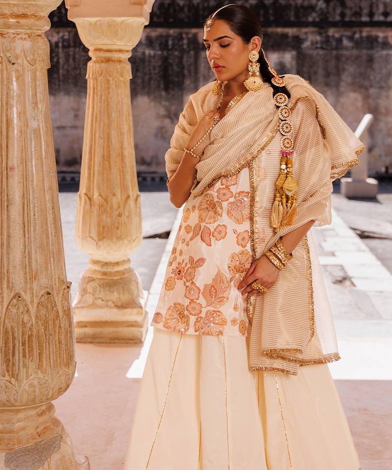 Ivory embroidered crepe kurta set