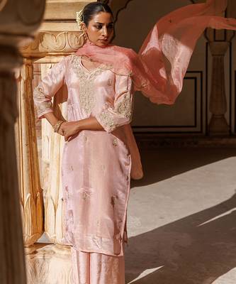 Pink embroidered silk kurta set 5