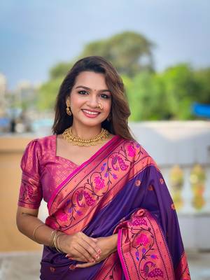 Violet silk blend saree with paithani weaved pallu and blouse 5