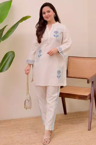 Floral embroidered blue round neck co-ord set