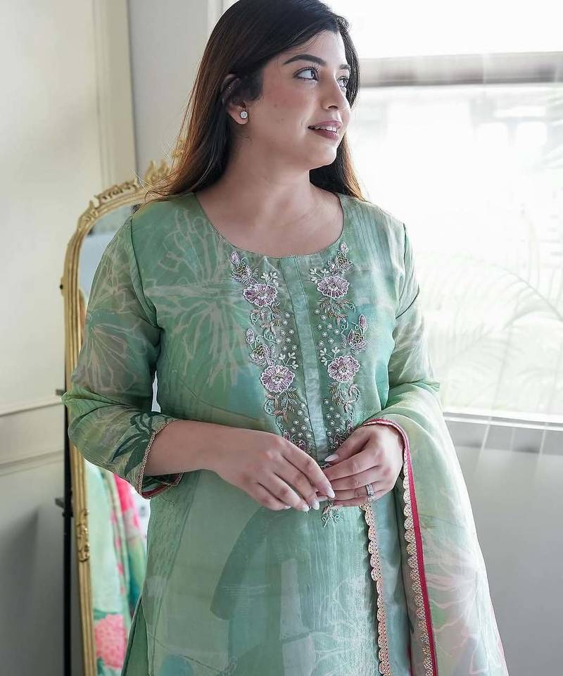 Floral embroidered green round neck kurat set with trouser & dupatta