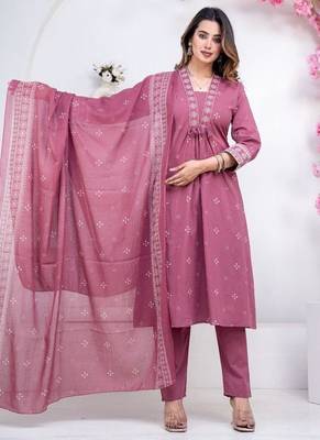 Floral embroidered pink round neck kurat set with trouser & dupatta 1